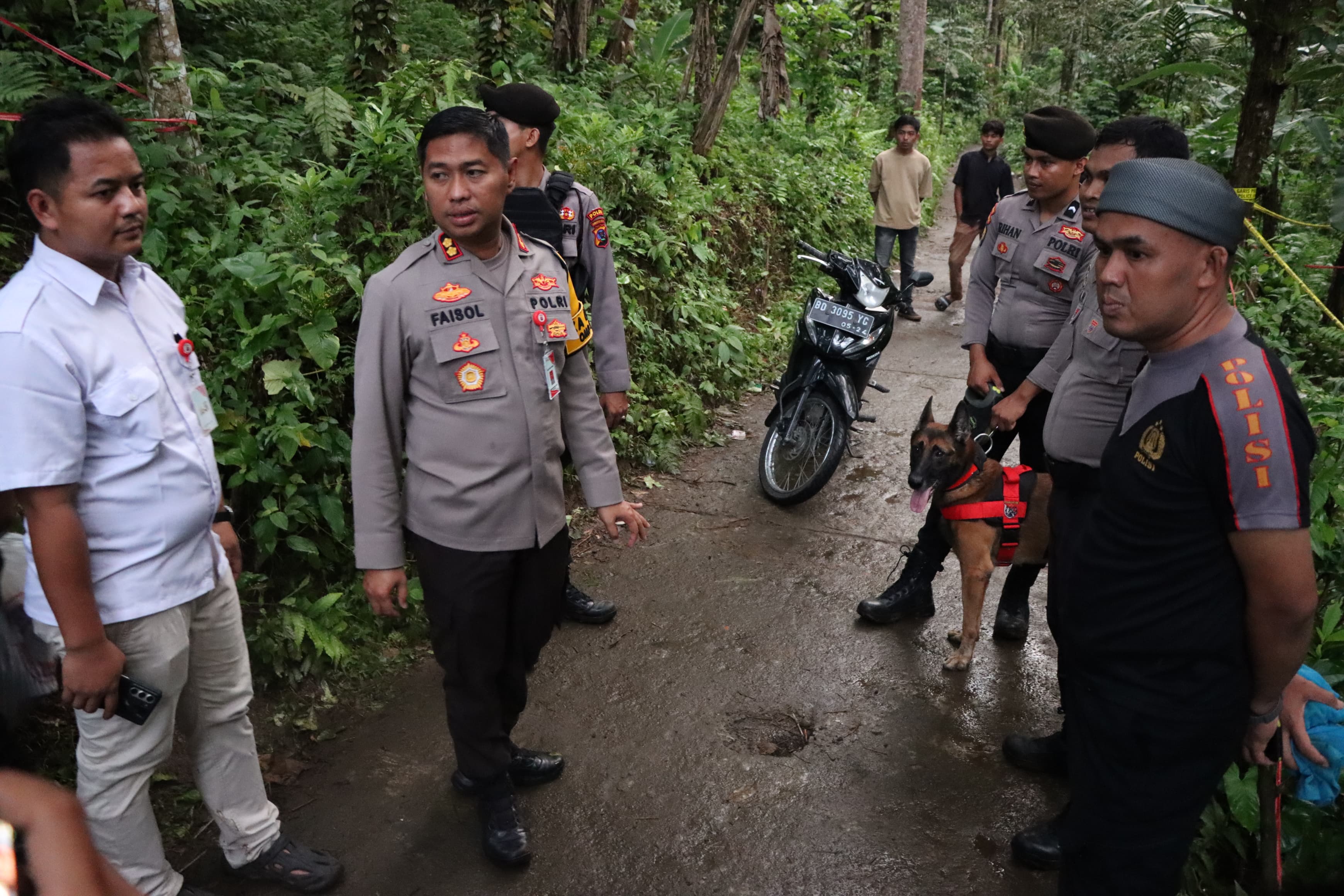 Kepolisian dari Polres Padangpariaman segera mengungkap pelaku pembunuhan Nia Kurnia Sari.