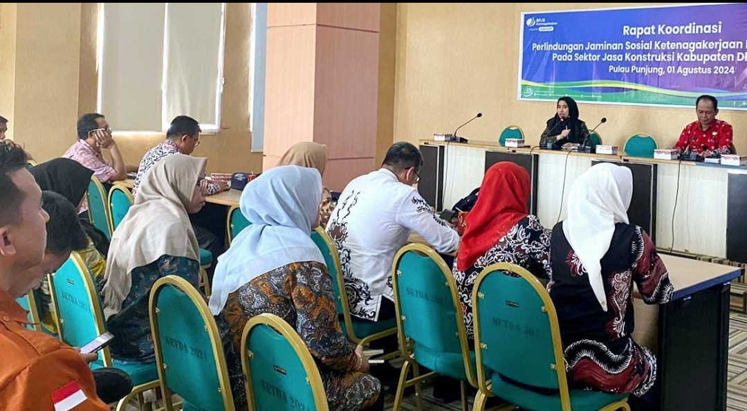 Rapat koordinasi BPJS Ketenagakerjaan bersama Pemerintah Kabupaten Dharmasraya. (Foto: IST)