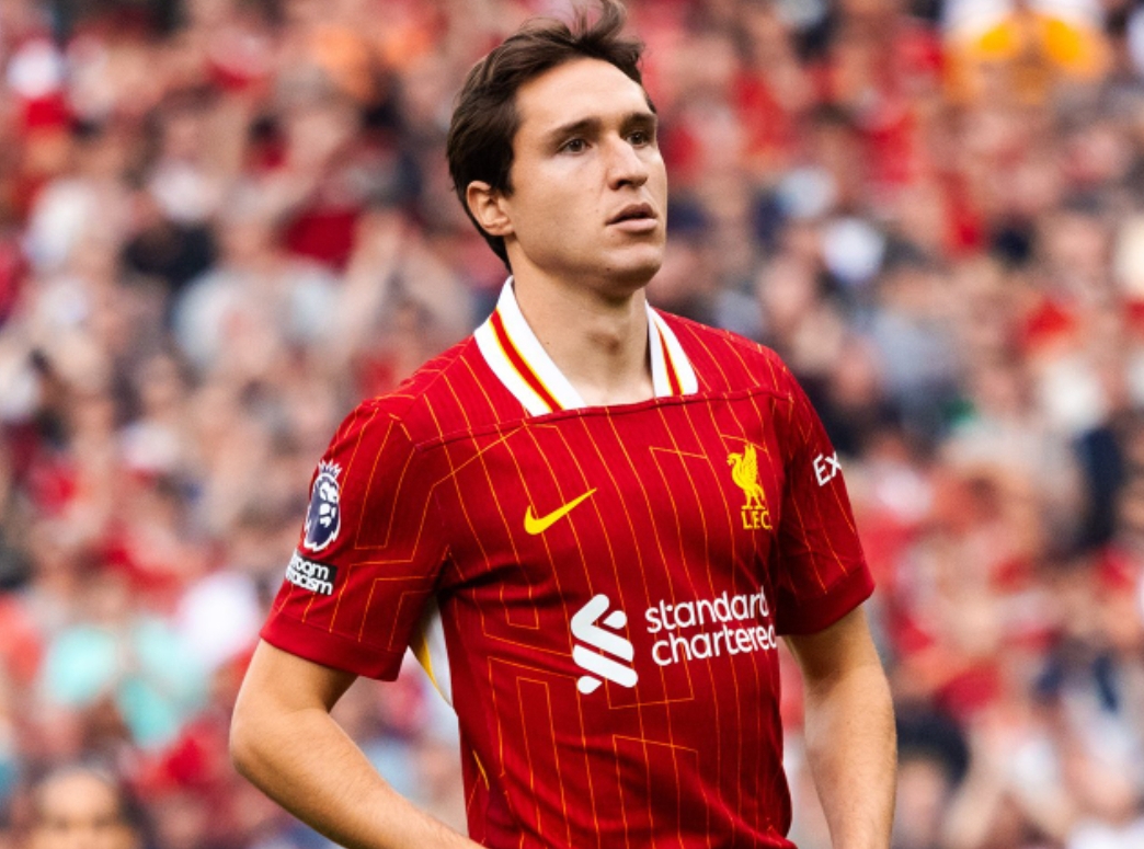 Federico Chiesa kemungkinan besar menjalani debut starter pada laga Carabao Cup, Liverpool vs West Ham. (Foto: X Liverpool FC)