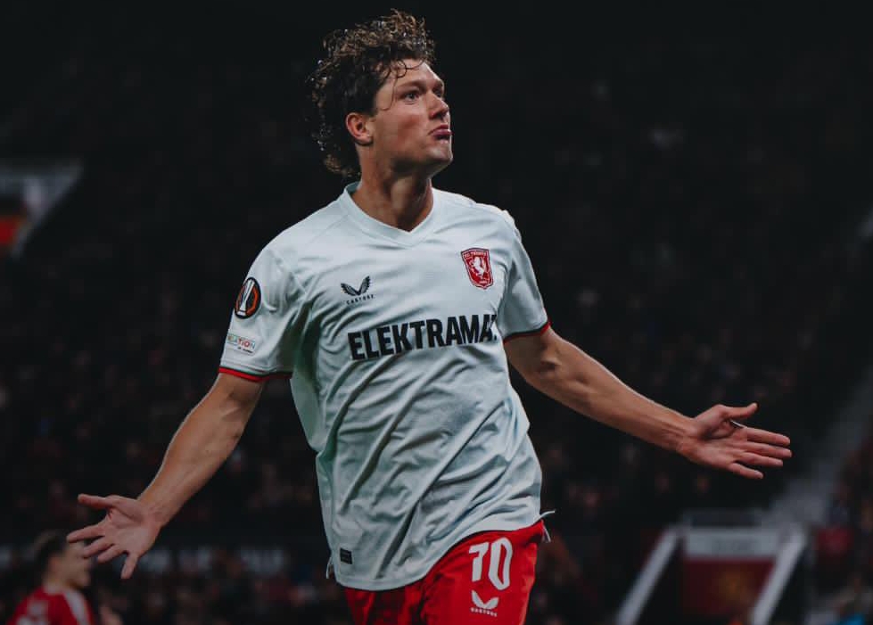 Gol Twente dicetak oleh Sam Lammers saat menahan imbang Manchester United di laga pembuka Liga Europa 2024/2025. (Foto: X FC Twente)