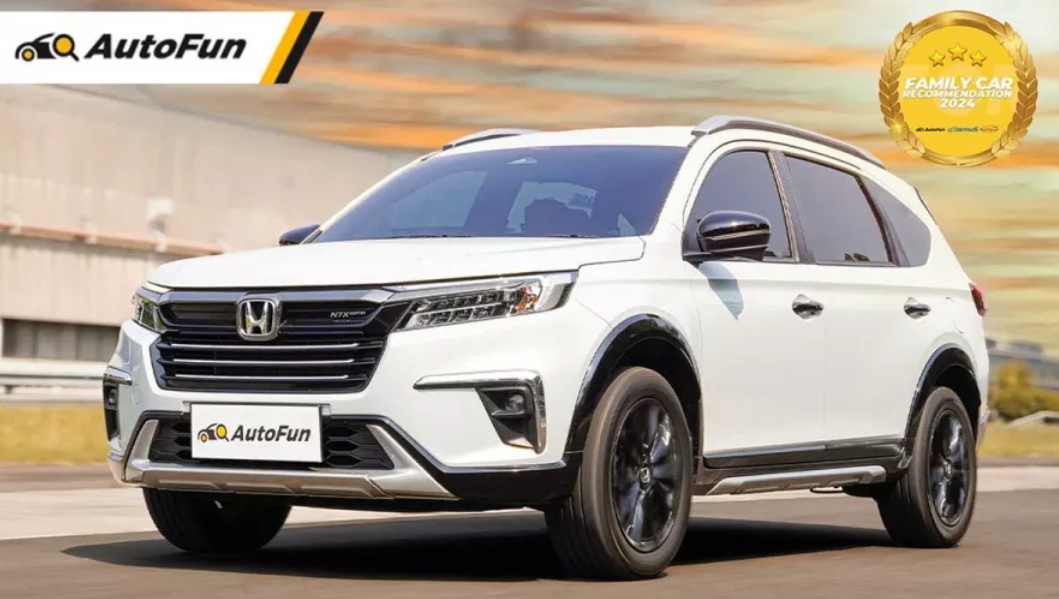 All New Honda CR-V RS e:HEV, satu dari tiga mobil Honda yang meraih penghargaan sebagai mobil keluarga terbaik tahun 2024 dari Autofun Indonesia. (Foto: Honda Indonesia)