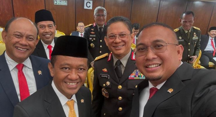 Anggota DPR RI periode 2024-2029, Andre H Rosiade (kanan).