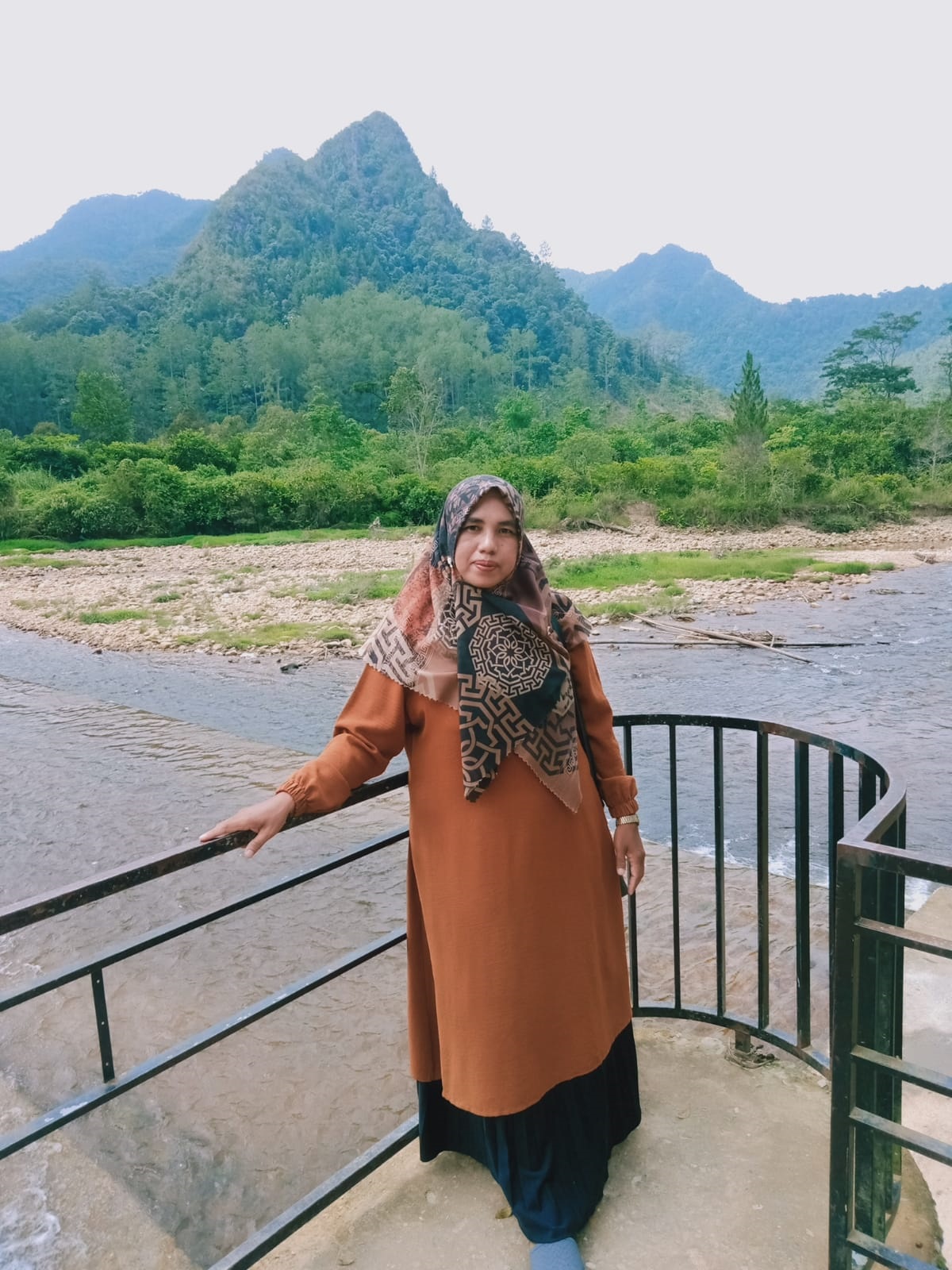 Wewet Anggraini, S.Pd.SD, GURU UPTD SD NEGERI 05 TARAM. (TIM LAMAN GURU)
