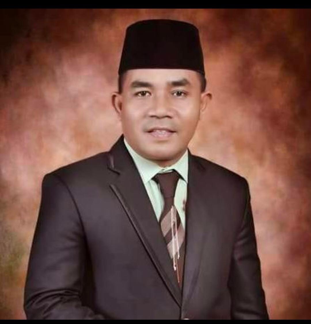 Dafril, Tuanku Bandaro, M.Pd.I, Guru MTSN 1 Kota Padang. (TIM LAMAN GURU)