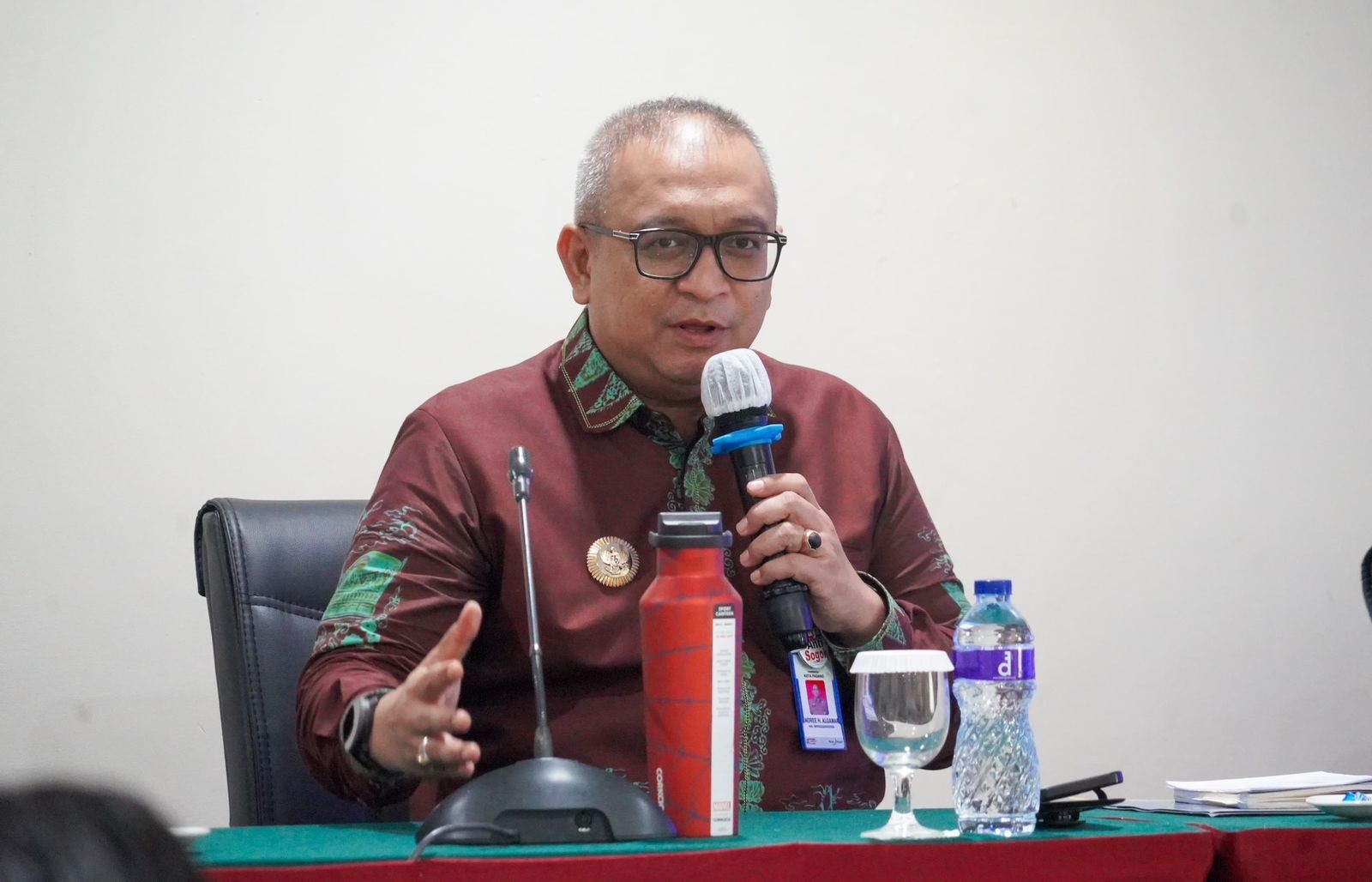 Pj Wali Kota Padang Andree Algamar.