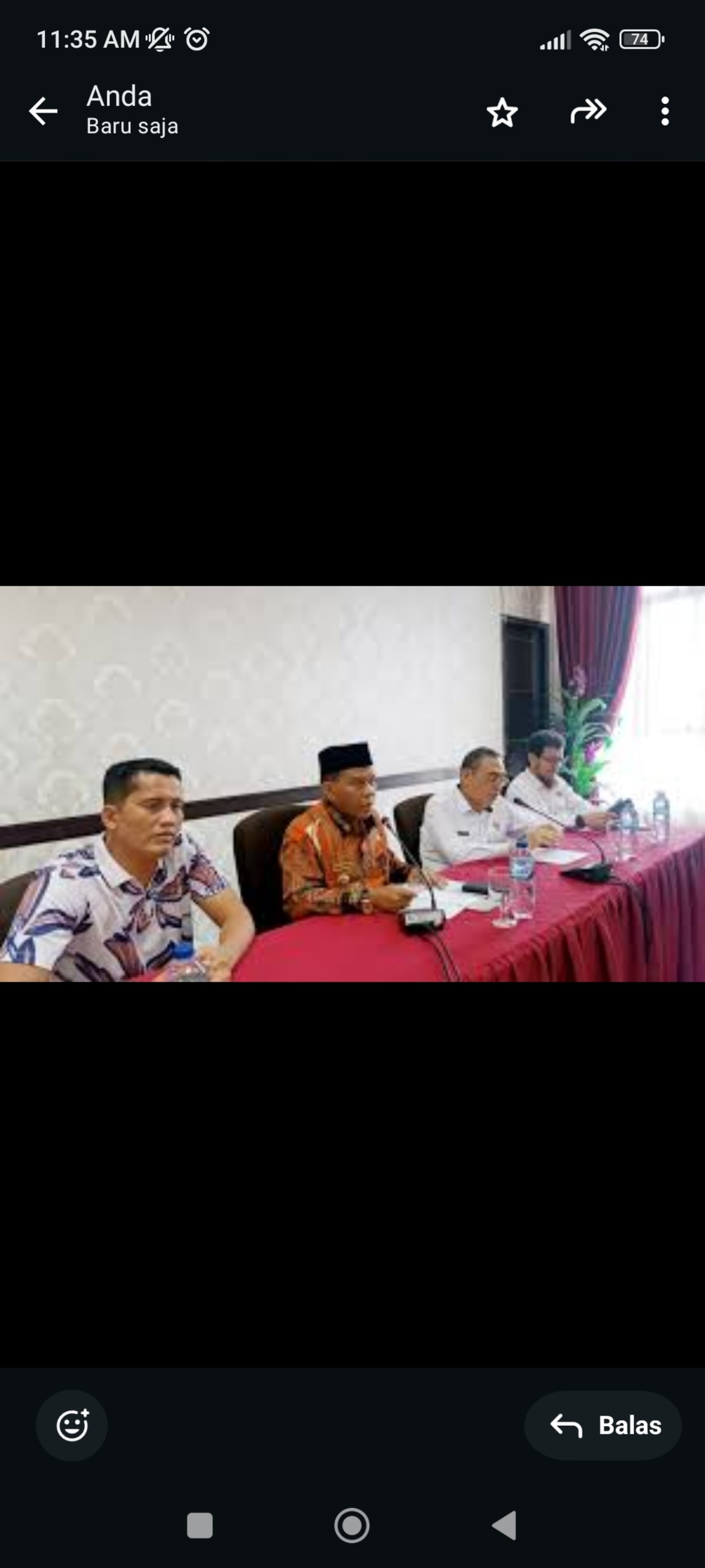 ARAHAN: Plt Bupati Padangpariaman, Rahmang didampingi Sekkab, saat membuka entry briefing pemeriksaan pendahuluan kepatuhan atas belanja daerah tahun anggaran 2024. (DOK DISKOMINFO PADANGPARIAMAN)