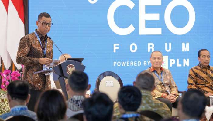 Direktur Utama PLN Darmawan Prasodjo menyampaikan laporan bertema "Kilas Capaian & Dukungan Program Berkelanjutan" .