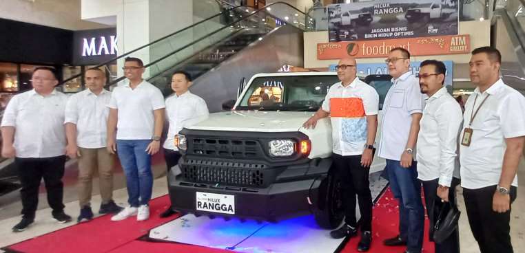 Toyota Astra Motor meluncurkan Hilux Rangga di Basko Mall Kota Padang, Rabu (16/10/2024).