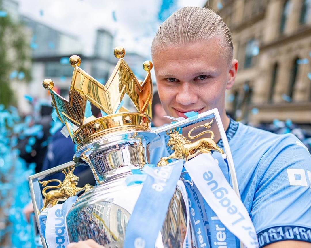 Pemain Manchester City, Erling Haaland adalah satu dari tiga pemain yang mencetak lima gol dalam satu pertandingan, menyamai rekor Lionel Messi dan Luiz Adriano. (Foto: IG @erling)