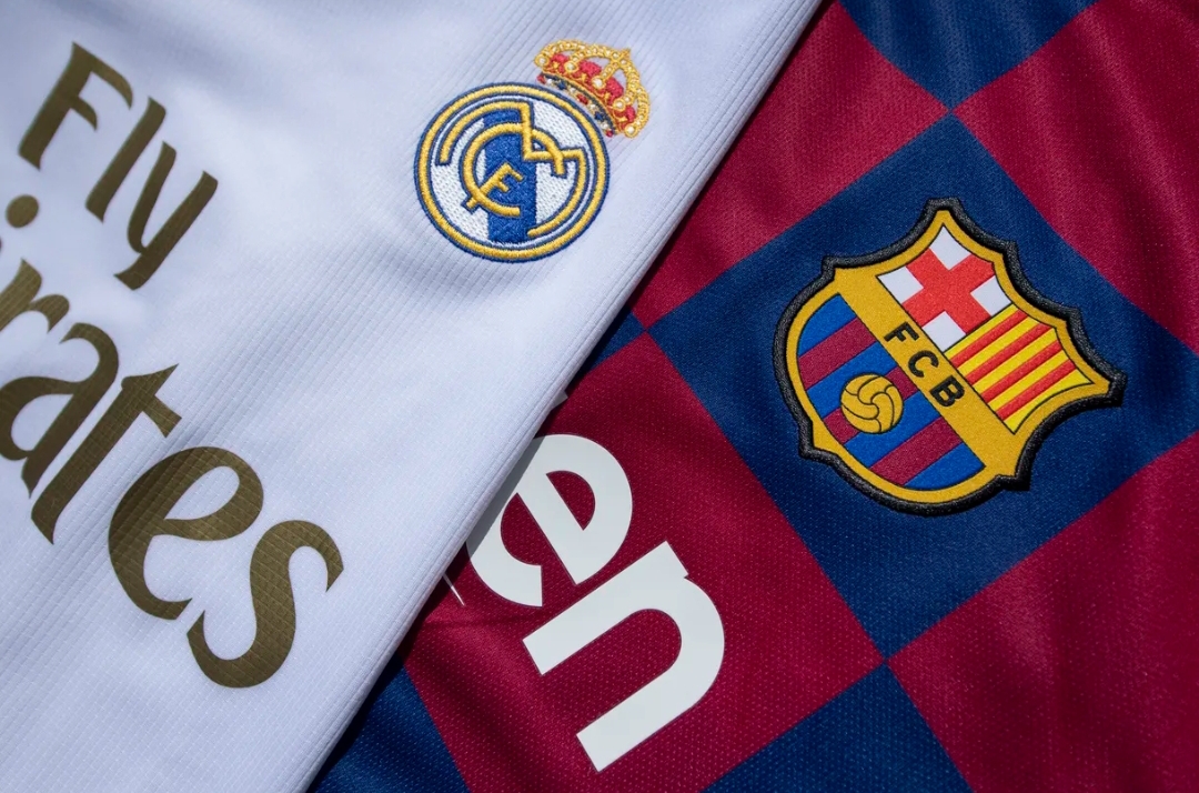 El Clasico pertama La Liga musim ini akan mempertemukan Real Madrid dan Barcelona di Santiago Bernabeu pada Minggu dini hari pukul 02:00 WIB (27/10/2024). (Foto: Visionhaus)