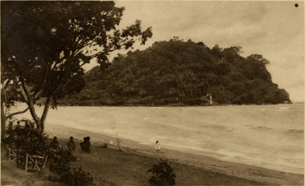 Pantai Padang sekitar tahun 1912-1914 (Sumber: KITLV-Leiden University Libraries No. 1404122)