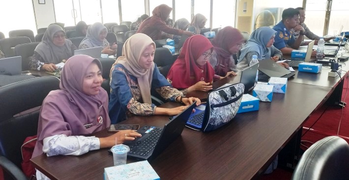 Pelatihan Lanjutan Teknis Pengisian Data di Portal Satu Data Pemerintah Kota Padang (SDI Daerah) di Aula Bagindo Aziz Chan Balai Kota Aie Pacah, Kamis (31/10/2024).