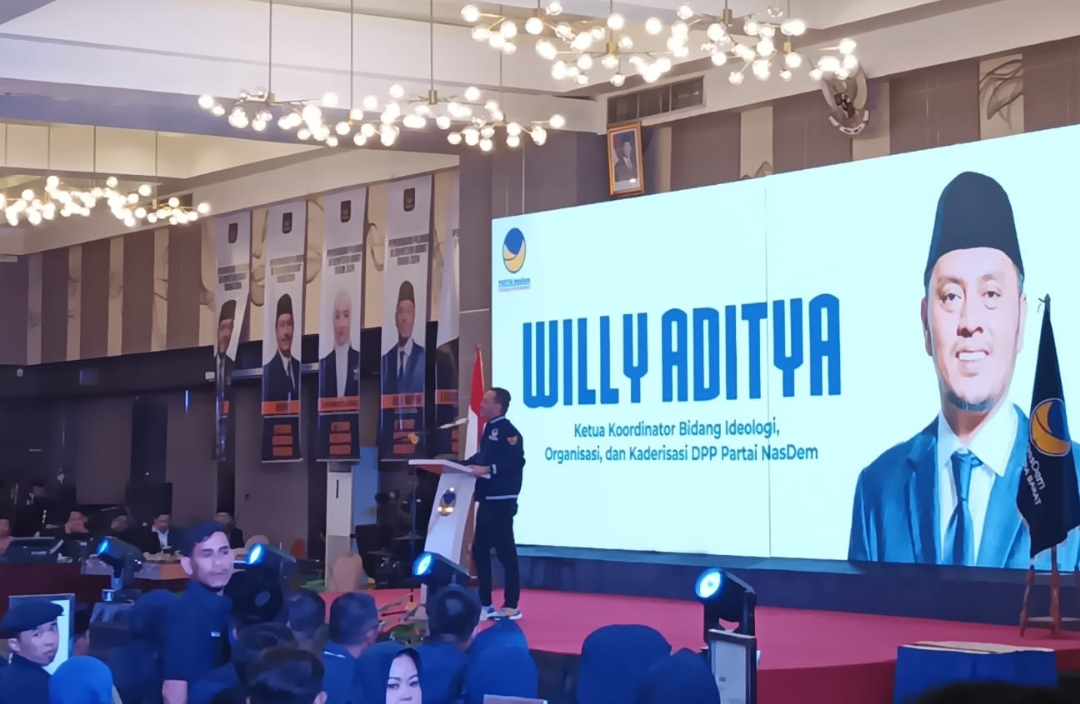 Partai NasDem menggelar Rapat Koordinasi (Rakor) Pemenangan Pilkada di Sumatera Barat, di Hotel Pangeran Beach, Padang, Minggu (3/11/2024). (Foto: Adrian)