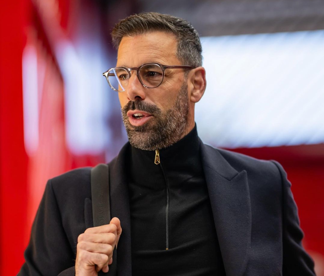 Ruud van Nistelrooy akan memimpin Manchester United menghadapi Chelsea di Old Trafford, Minggu malam ini. (Foto: Instagram Manchester United)