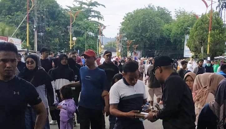 Suasana car free day di Jalan Jenderal Sudirman Padang. Dispora menyatakan 10 November besok, CFD ditiadakan untuk sementara waktu. (Randi/Padek)