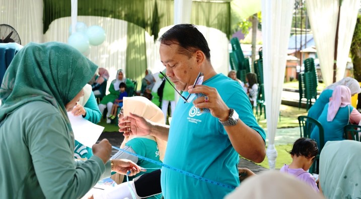 Rangkaian acara peringatan HKN 2024 dimulai dengan pemeriksaan kesehatan gratis.