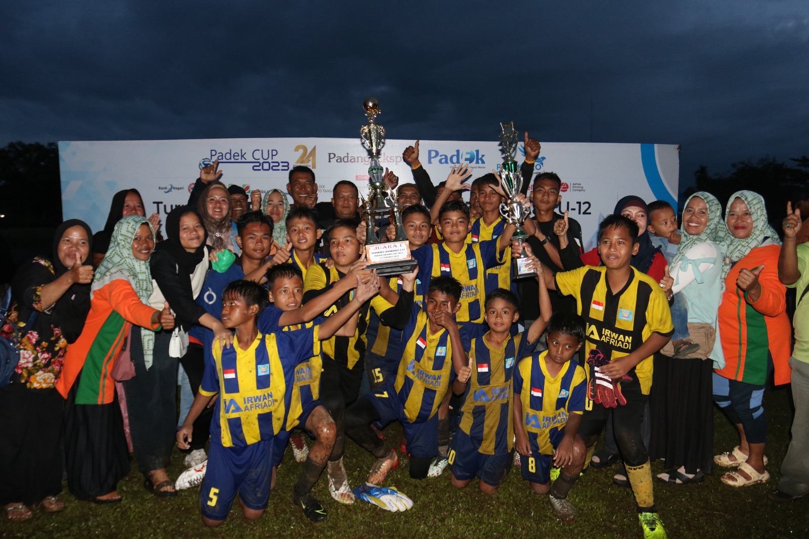 JUARA 2023: SSB Batavia menjadi yang terbaik pada KU-12 Padek Cup 2023 yang digelar di Lapangan FIK Kampus 2 UNP, Lubukbuaya, Kecamatan Kototangah, Padang.(DOKUMENTASI PADEK)