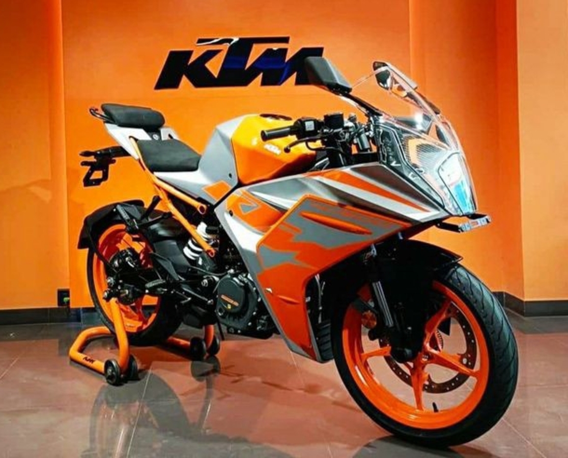 Ilustrasi motor KTM.