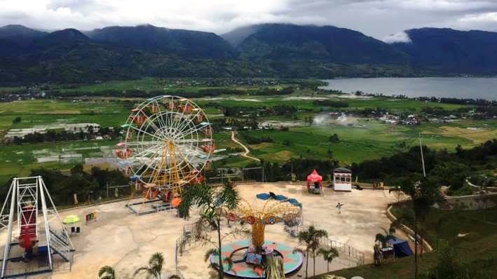 Cinangkiak, kawasan wisata keluarga yang berada di tepi Danau Singkarak. Di sini, tersedia fasilitas permainan anak, taman bermain, serta wahana perahu untuk menjelajahi danau.