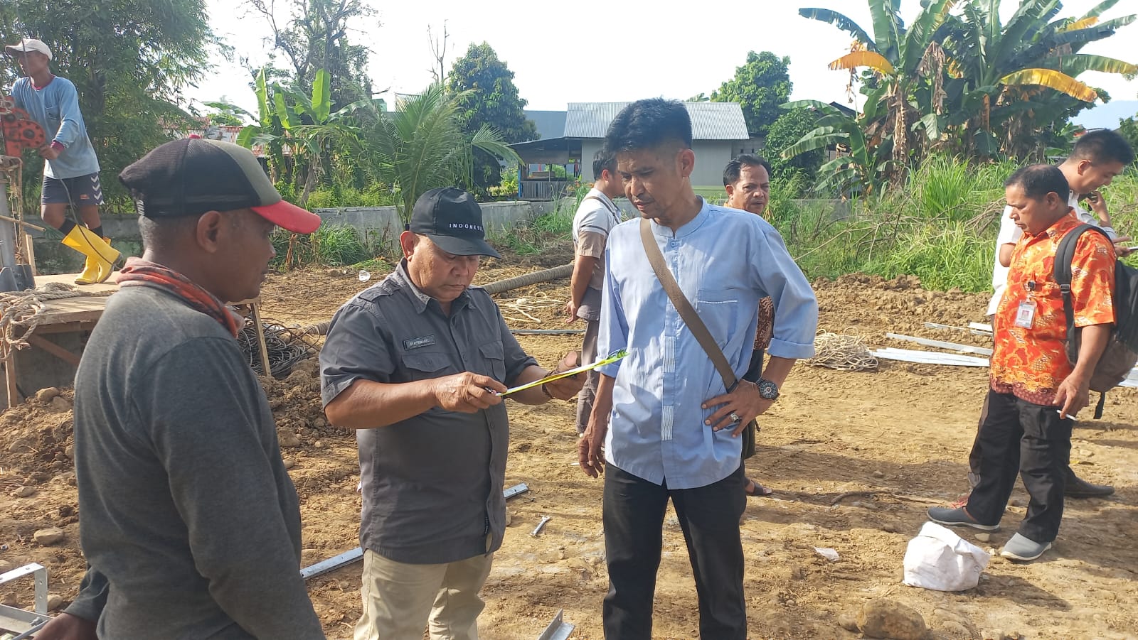 Kegiatan survei dan monitoring lapangan, pengawasan dan penindakan bangunan dan infrastruktur kota oleh Bidang Pengawasan Ruang Kota Dinas PUPR Kota Padang, baru-baru in