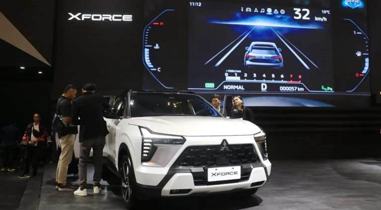 Mitsubishi Xforce, compact SUV yang mencuri perhatian karena semakin lengkap dengan varian Ultimate with Diamond Sense.