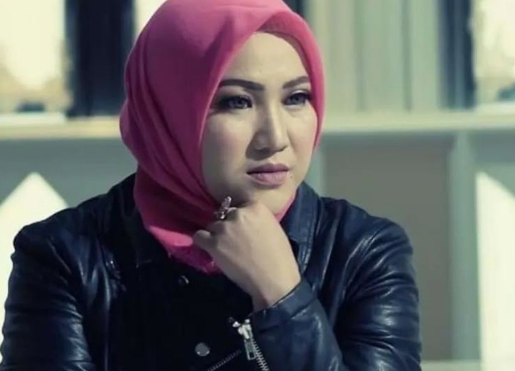 Liza Tania, penyanyi asal Minangkabau yang lahir pada 1986, telah lama menjadi ikon dalam dunia musik dangdut Minang. (Foto: IST)
