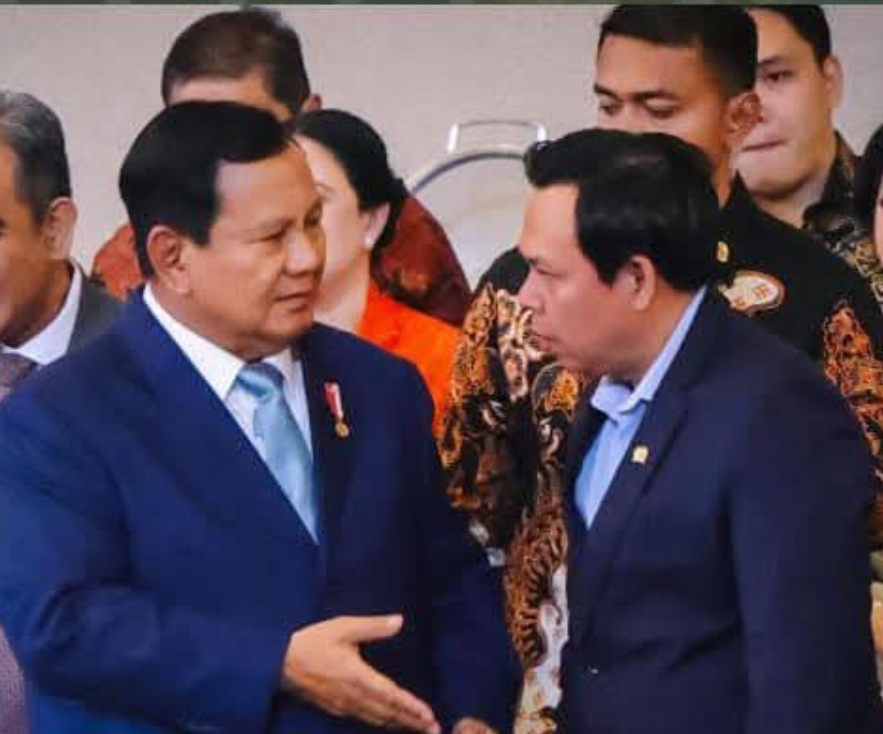Ketua DPD RI Sultan B Najamuddin berbincangan dengan Presiden Prabowo Subianto dalam suatu kesempatan. (Foto: Dok)