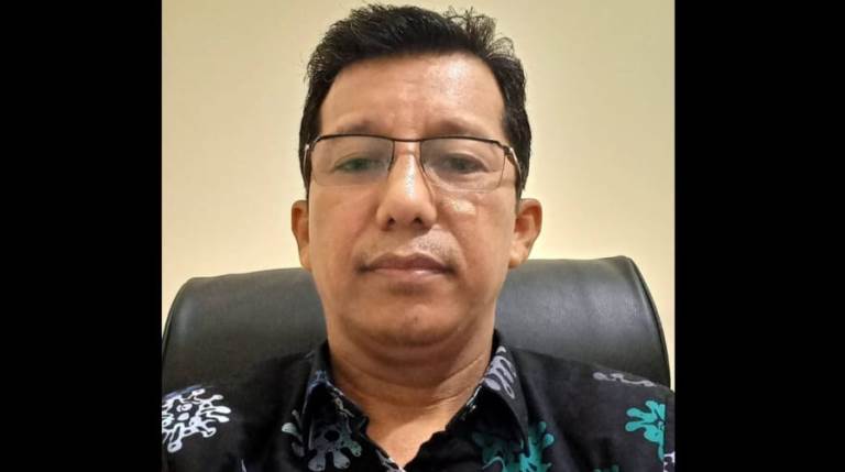 Kepala Dinas Dukcapil Pessel, Beriskhan.