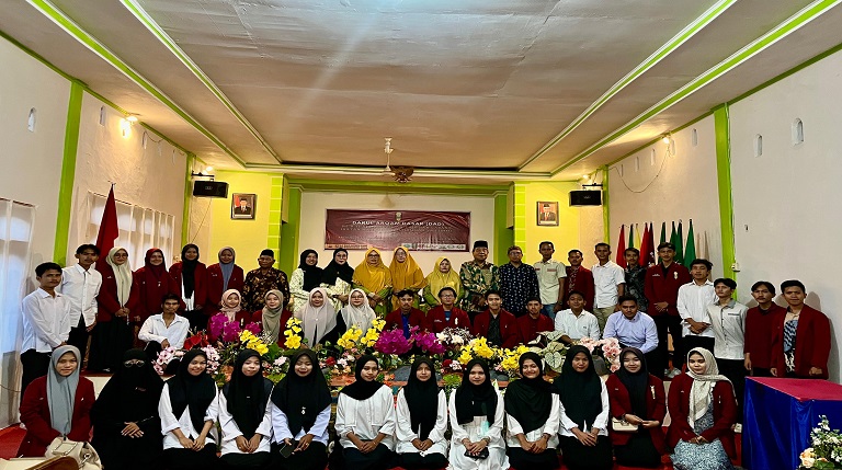 Terlihat peserta DAD lakukan foto bersama saat pembukaan. (dok Tinto)