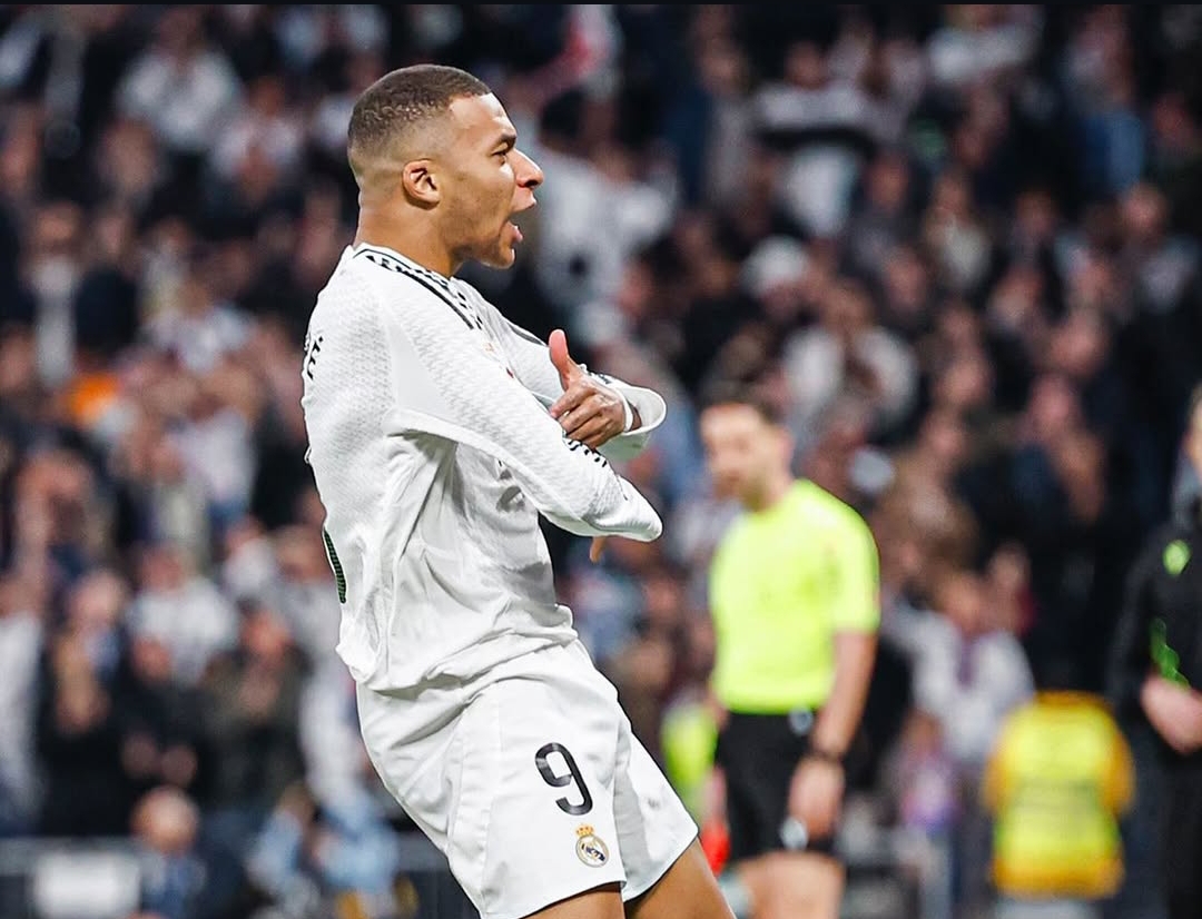 Kylian Mbappe membuka skor Real Madrid pada menit ke-9 dengan tendangan spektakuler dari luar kotak penalti. (Foto: IG Real Madrid)