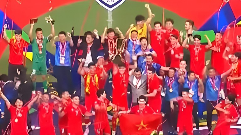 Vietnam juara Piala AFF 2024 setelah mengalahkan Thailand 5-3. (Foto IG Asean fiotball)