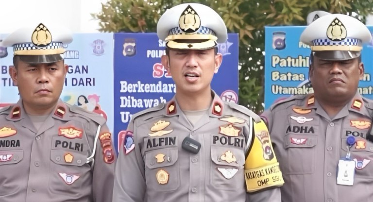 Kasat Lantas Polresta Padang, Kompol Alfin, menyampaikan bahwa pihaknya telah menerima berbagai aduan terkait penggunaan knalpot tidak standar dan aksi balap liar.