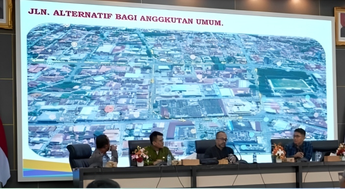 Rapat perpanjangan rute CFD di Kota Padang.