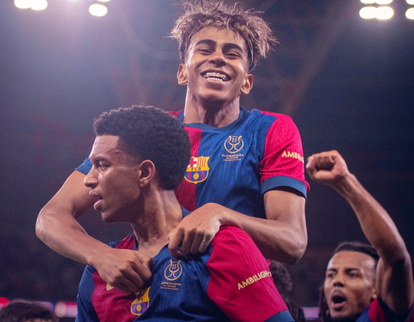 Lamine Yamal mencetak gol pembuka Barcelona dalam laga Final Piala Super Spanyol 2025 melawan Real Madrid yang berakhir 5-2. (Foto: X/ @fcbarcelona)