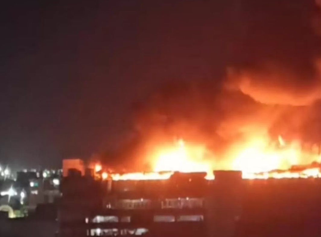 Penampakan Kebakaran di Diskotek di Glodok Plaza. (Istimewa)