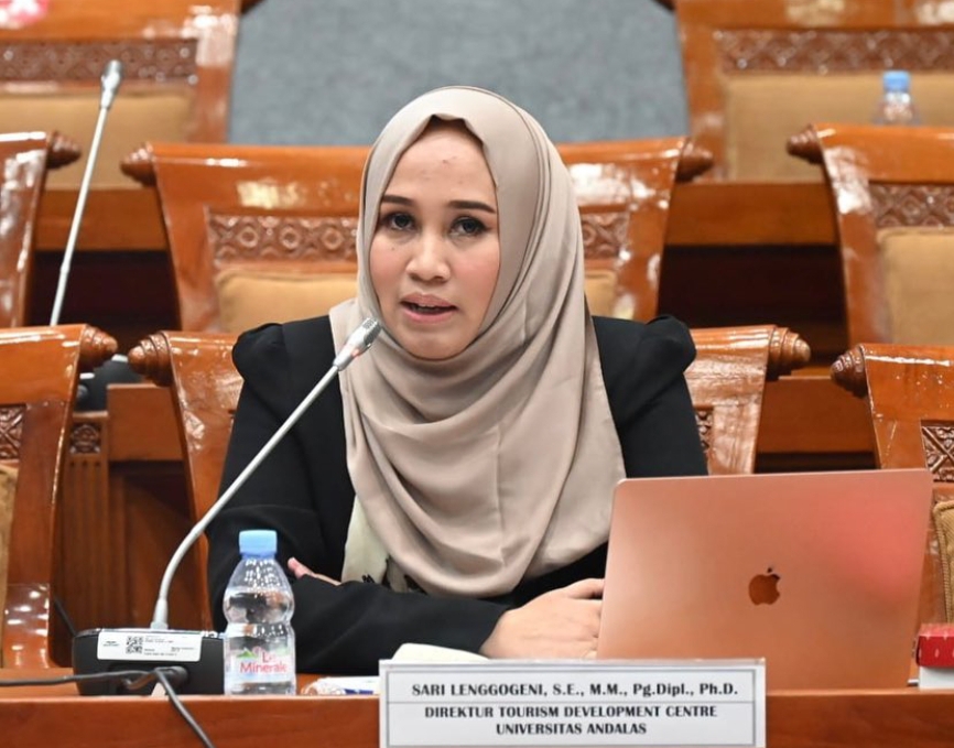 Kepala Badan Promosi Pariwisata Daerah (BPPD) Sumatera Barat, Sari Lenggogeni. (Foto: Instagram)