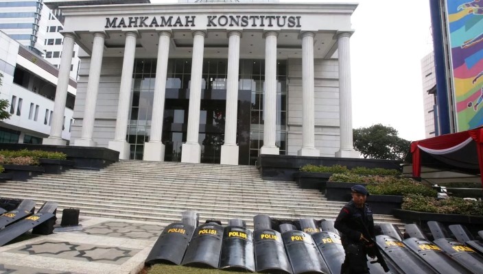 Gedung Mahkamah Konstitusi Republik Indonesia (MK RI) di Jalan Medan Merdeka Barat No 6 Gambir, Jakarta Pusat, DKI Jakarta, 10110, Indonesia.