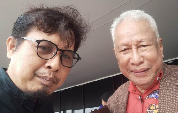 Revdi Iwan Syahputra bersama Rida K Liamsi