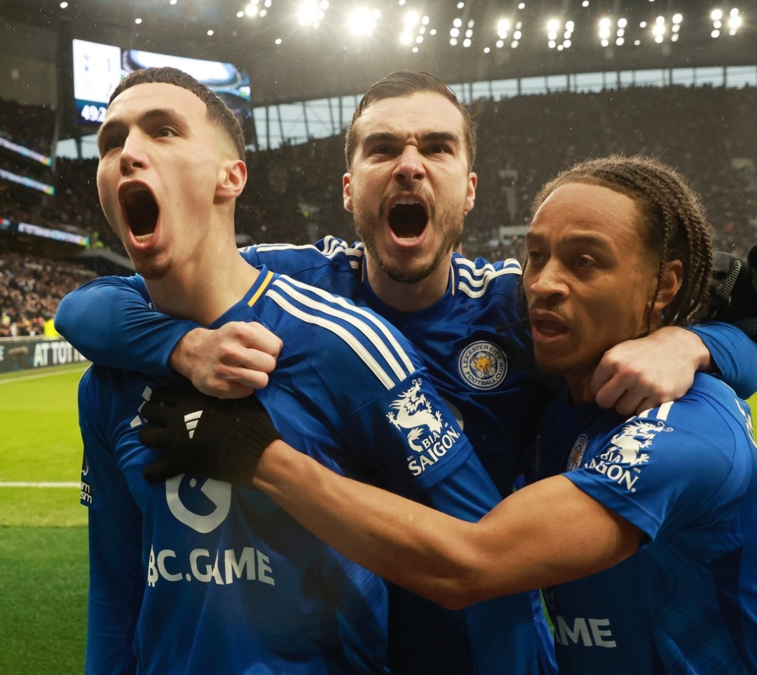 Leicester City menang 2-1 atas Tottenham Hotspur, bangkit dari kekalahan beruntun dan keluar dari zona degradasi Liga Inggris. (Foto: Instagram/ @lcfc)