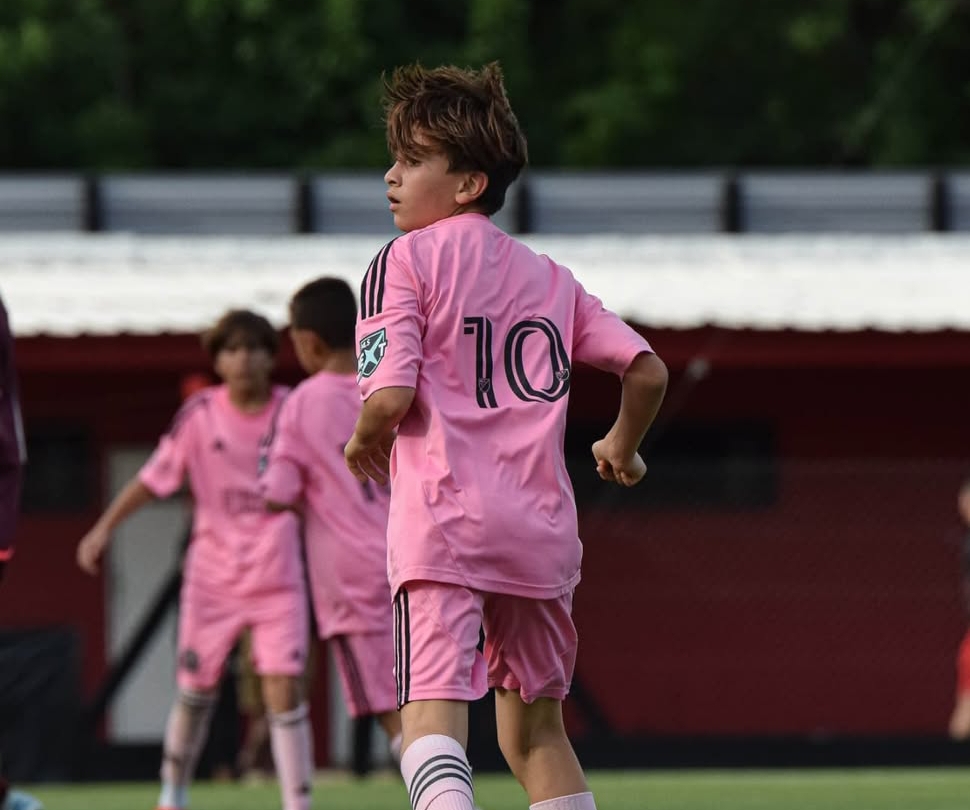 Putra tertua Lionel Messi, Thiago Messi, mencuri perhatian setelah mencetak 11 gol dalam satu pertandingan saat membela tim U-13 Inter Miami. (Foto: Instagram)