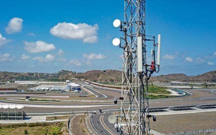 Indosat mengalokasikan Rp9,937 triliun dalam belanja modal (Capex) pada 2024, dengan 82,7% digunakan untuk peningkatan jaringan seluler.