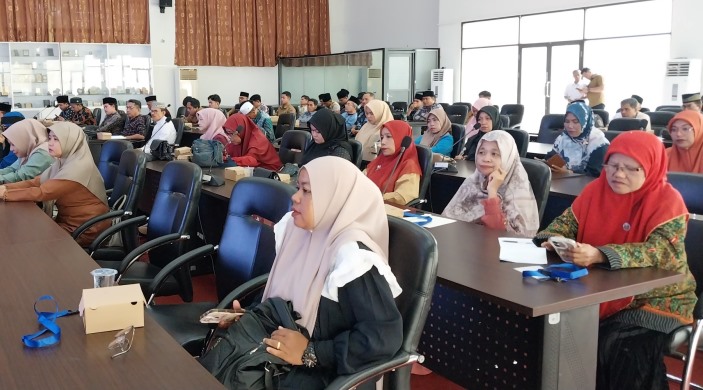 Pemko Padang melakukan bimbingan teknis atau pembekalan bagi seluruh Master of Trainer (MoT) yang nantinya menjadi panitia pelaksana di tiap masjid dan musala.