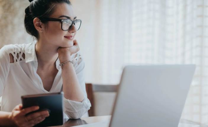 (Canva.com/eclipse_images)