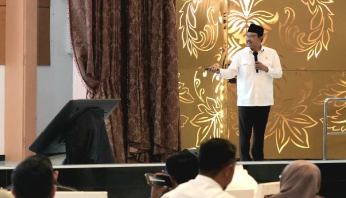 Mensos Saifullah Yusuf berdialog dengan Kepala Dinas Sosial se-Jawa Timur di Jakarta, Rabu (19/2/2025).