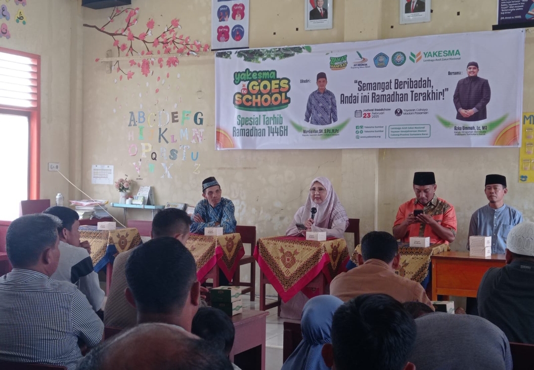 Anggota DPR RI dari Fraksi PKS, Nevi Zuairina menghadiri acara Tarhib Ramadhan di SMPIT Cahaya Madani, Lubuk Sikaping, Kabupaten Pasaman. (Foto: Tim NZ)