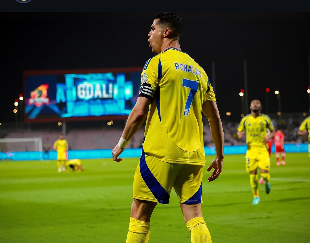 Cristiano Ronaldo mencetak gol dalam kemenangan Al Nassr melawan Al Wehda dengan skor 2-0 pada Liga Pro Saudi, di Stadion King Abdul Aziz, Rabu dinihari WIB (24/2).(Foto: Instagram @alnassr)