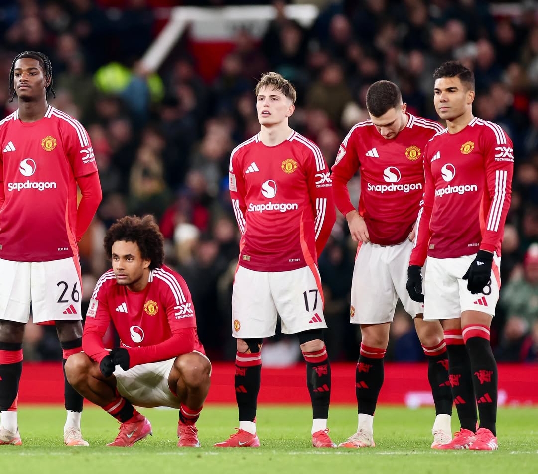 Manchester United harus mengakhiri perjalanan di Piala FA setelah kalah dari Fulham dalam adu penalti dengan skor 3-4 di Old Trafford, Senin (3/3) dini hari WIB. (Foto: IG @manchesterunited)