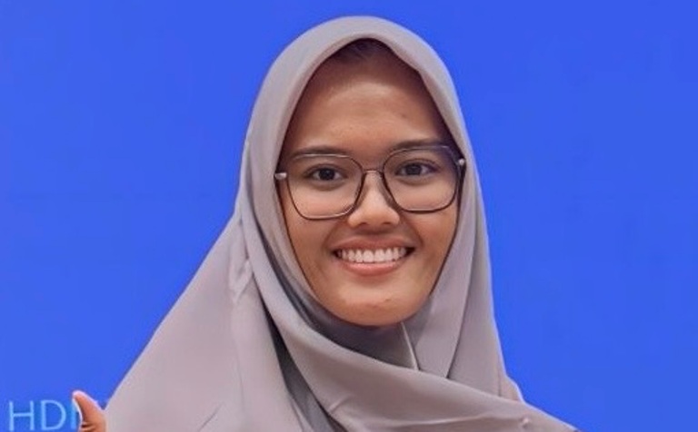 Shodia Rentiga Asa, M.Pd, GURU SMP ICBS HARAU.(TIM LAMAN GURU)