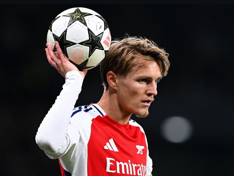 Kapten Martin Odegaard menegaskan bahwa timnya tidak gentar menghadapi Manchester United di kandangnya, Old Trafford. (Foto: Instagram @odegaard.98)