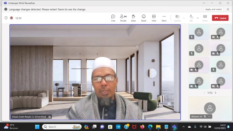 Ustaz Erwin Rasyid dalam Wirid Ramadan PT Semen Padang bertajuk &ldquo;Selamatkan Diri dari Gratifikasi & Suap dengan Sunnah Nabi&rdquo; secara daring pada Rabu (12/3/2025).